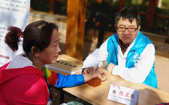 【学雷锋日】星空注册网(中国区)首页,举办“爱满京城，牵手智慧家医”志愿服务活动(图3)